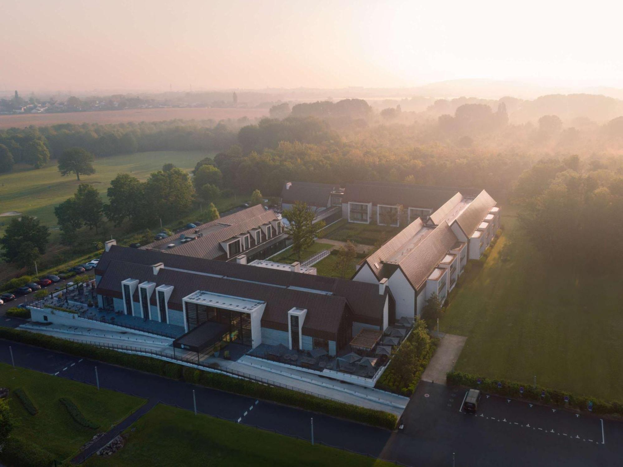 Le Domaine Des Vanneaux Golf Et Spa Mgallery LʼIsle-Adam Exterior foto